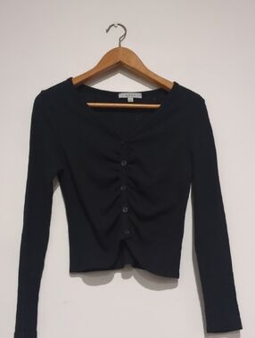 gaze Black Ruched Button-Front Long Sleeve Top